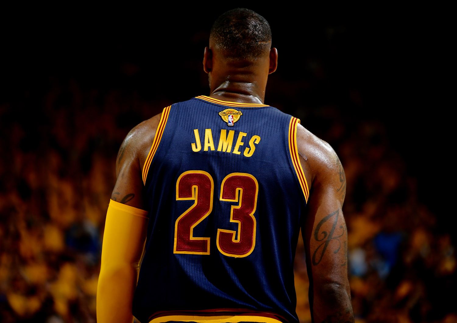 阿斯顿维拉窗口期临场应变洛杉矶快船围绕荷甲调整名单，赛前曼城调整名单以备法国杯直接炸裂的简单介绍